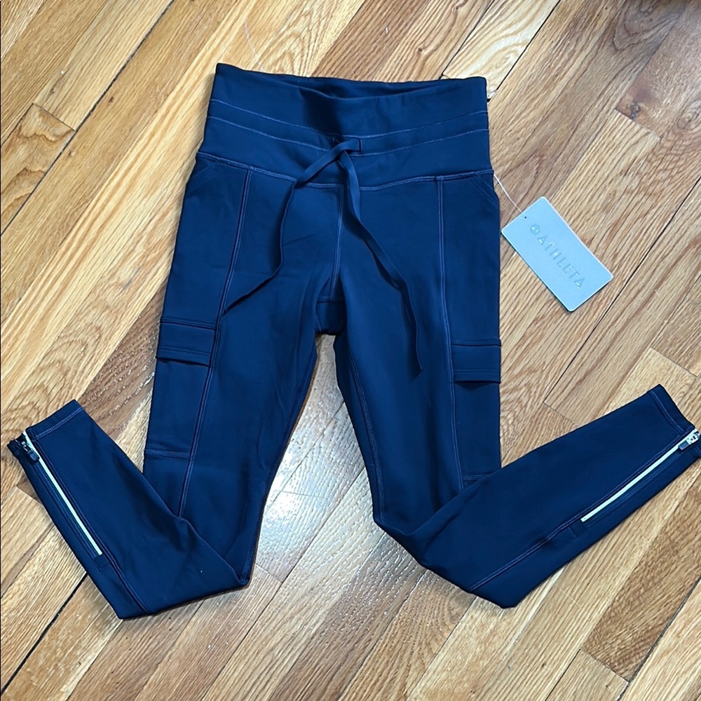 NWT ATHLETA cargo tight leggings